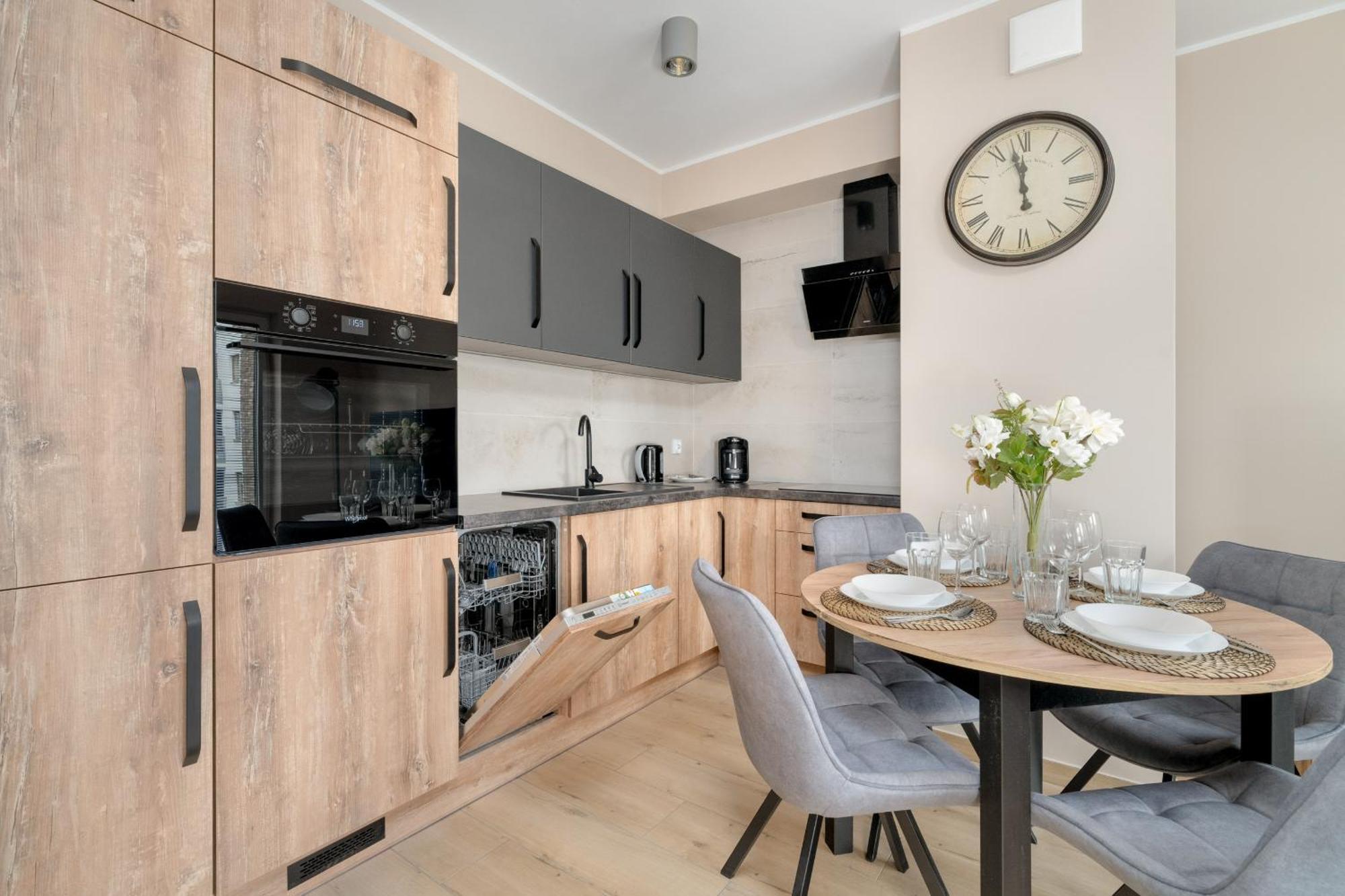 Cosy And Bright Apartment With Parking In Poznan By Noclegi Renters מראה חיצוני תמונה
